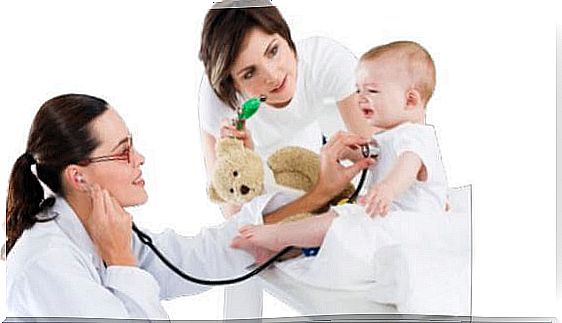 First mothers should take their children to the pediatrician regularly so that development can be followed.