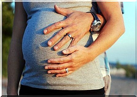 pregnant woman with father who is also pregnant