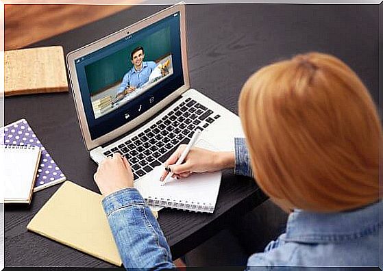 Distance learning: advantages and disadvantages