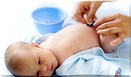 How to care for your newborn's umbilical cord stump