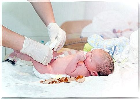 Taking care of your newborn's umbilical stump is important to avoid infection