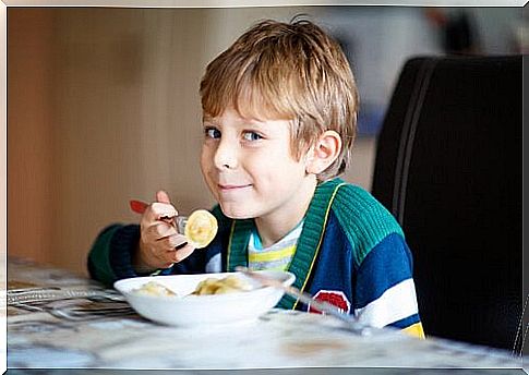 Key children have no set meal times